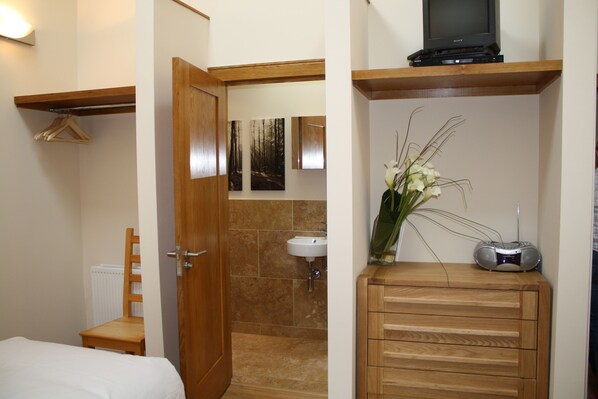 2 bedrooms, iron/ironing board, free WiFi, bed sheets - Luxury Yellowcraig Loft close to beaches and golf at Gullane/Muirfield (Dirleton)