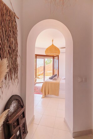 3 chambres, fer et planche à repasser, lit parapluie, Wi-Fi gratuit