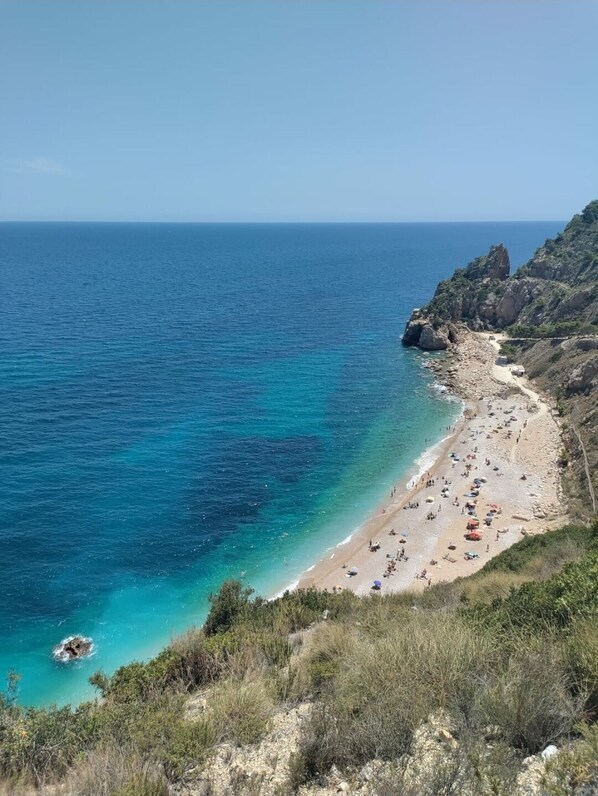 Beach nearby, sun loungers