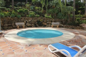 Piscine extérieure, piscine chauffée