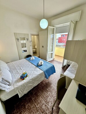 View from room - Hotel Napoleon (Riccione)