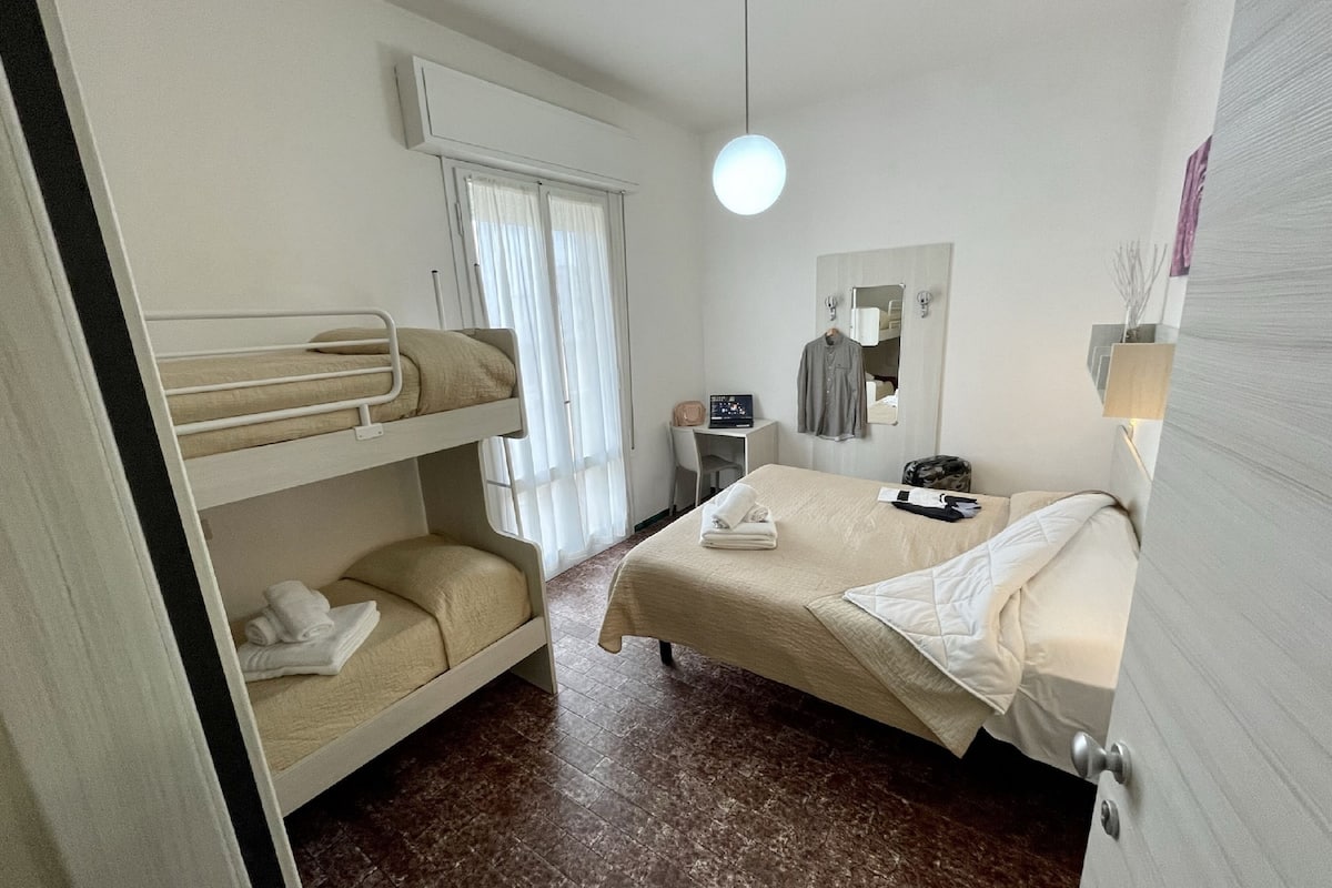 Superior-Vierbettzimmer, eingeschränkter Meerblick