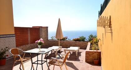 Casa Junonia Apartments, mit Terrasse, Bajo C