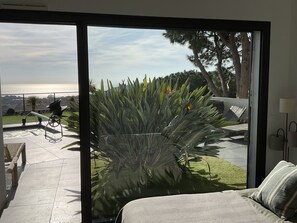 Interior - Zen setting, facing the sea, luxury, close to St-Tropez and the beaches (Cavalaire-Sur-Mer)