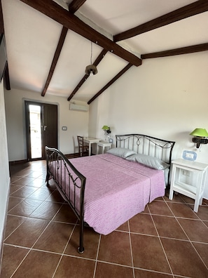 2 chambres, fer et planche Ă repasser, Wi-Fi, draps fournis