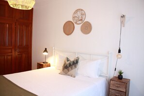 2 bedrooms, in-room safe, desk, soundproofing