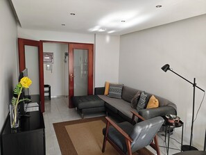 Smart TV, video games, books, stereo