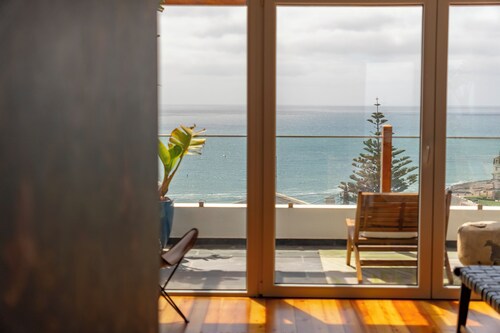 Ericeira Sea View-large family home 5 minutes' walk from the beach