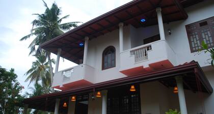 Maali, s Residence ........ Village cĂŽtier paisible Ă Midigama - Galle