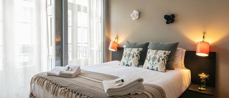 2 chambres, fer et planche à repasser, lit parapluie, Wi-Fi gratuit