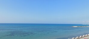 Beach nearby - Large apartment for exclusive use on the sea (Trapani)