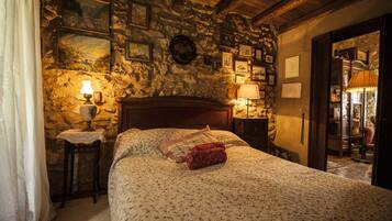 3 Schlafzimmer, Schreibtisch, Bügeleisen/Bügelbrett, kostenloses WLAN