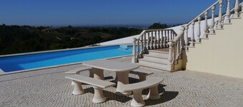 Villa With Heated Private Pool and WiFi