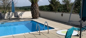 Grande ferme de 4 chambres avec piscine privée luxueuse 12mX5m.  
