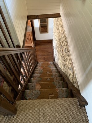 Interior - 4 Bedroom Farmhouse private12m X 5m swim pool view of Pyrenees. Pet friendly (Saint-Médard)