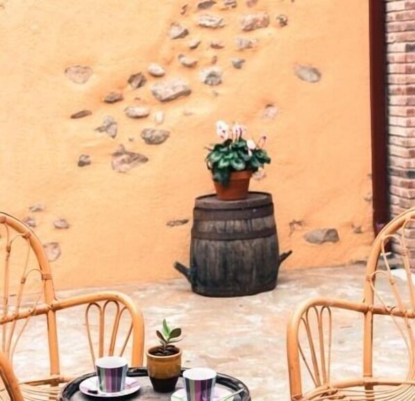 Outdoor dining - Self catering Ca L'Hortènsia for 8 people (Rourell (El))