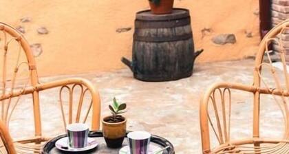 Itsepalvelu Ca L'Hortènsia 8 hengelle