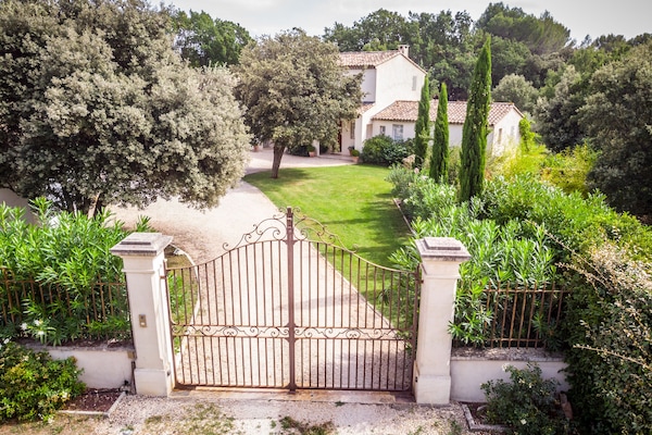 ENTREE PRINCIPALE