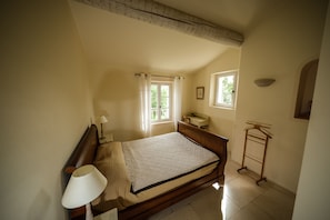 4 Schlafzimmer, Bügeleisen/Bügelbrett, kostenloses WLAN, Bettwäsche