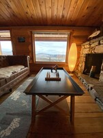 傳統小屋, 多張床, 非吸煙房, 山景 | 客廳 | 42 吋LCD 電視連數碼電視頻道、電視、加熱地板