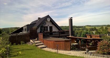 Sehr schöne Ferienwohnung mit großer Sonnenterasse