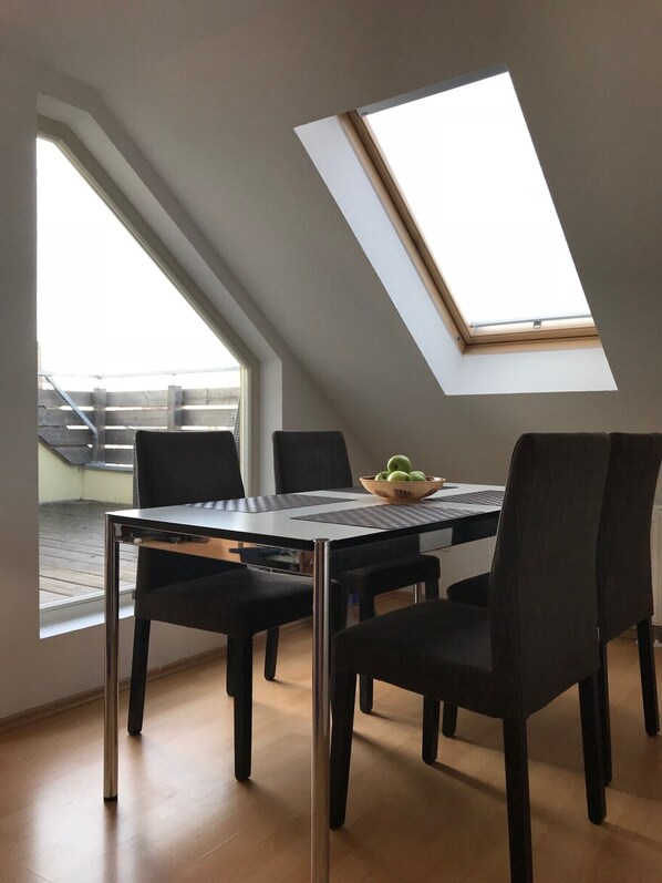 Dining - 3-room DG apartment with roof terrace in the center of Magdeburg (MD)