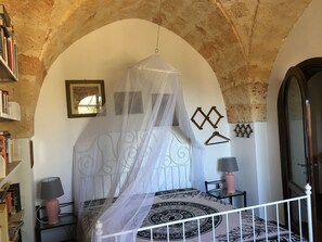 3 chambres, fer et planche à repasser, Wi-Fi, literie fournie