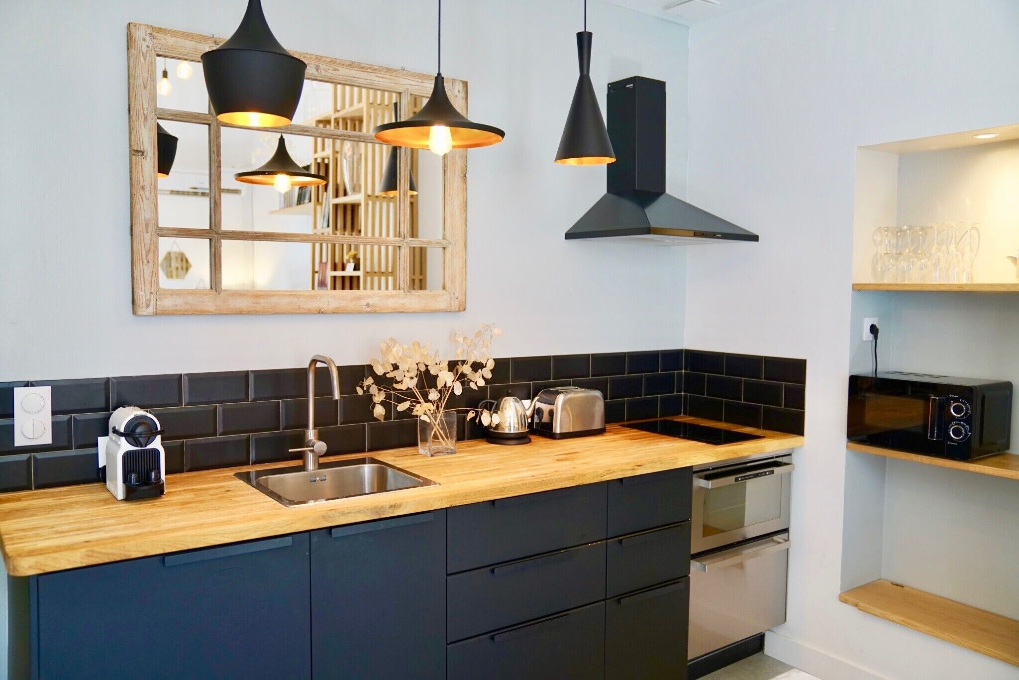 Refrigerador, microondas, horno y parrilla de estufa 