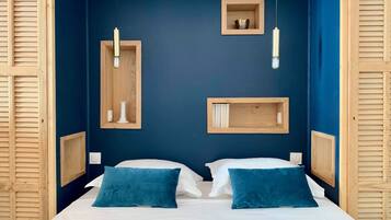 1 habitación, tabla de planchar con plancha, cuna de viaje y wifi