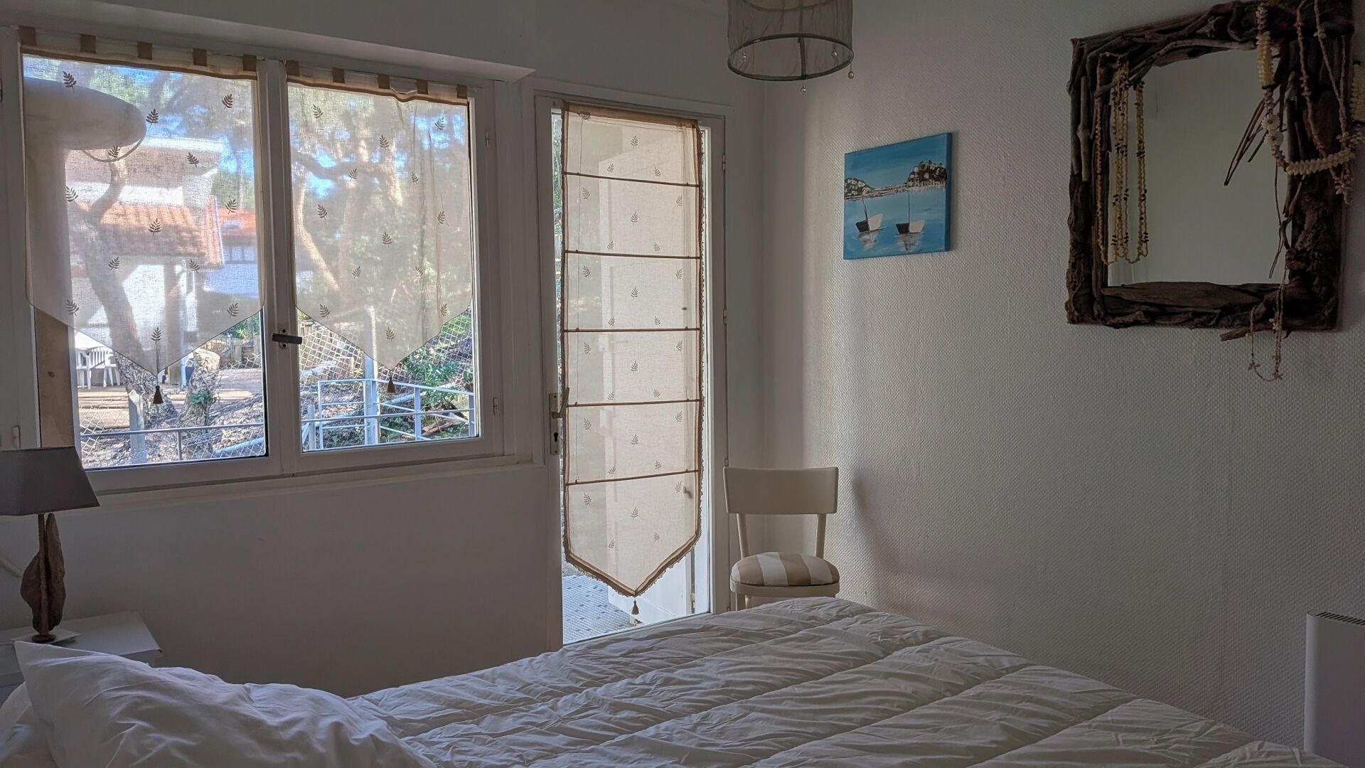 2 bedrooms, iron/ironing board, free WiFi