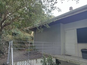 Luokittelematon kuva, 2 kautta 18, painike