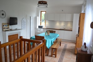 Dining - TYPICAL VILLAGE HOUSE CORSE (Levie)