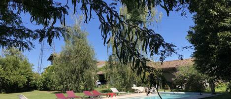 Alberca al aire libre
