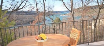 GITE T3 "LAVANDIN" WITH LAKE VIEW / BEACH 200 m / BAUDUEN (83)