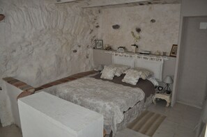 2 chambres, fer et planche Ă repasser, Wi-Fi, draps fournis