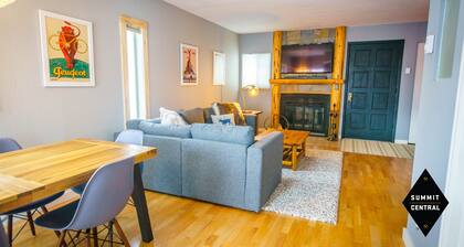 Cozy, modern 2BD/2BA townhome minutes from 4 world class ski resorts.