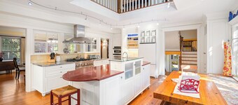 Huge Gilded-Age Home for Entertaining