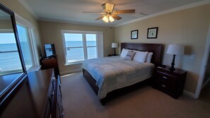 4 Schlafzimmer, Schreibtisch, Bügeleisen/Bügelbrett, kostenloses WLAN