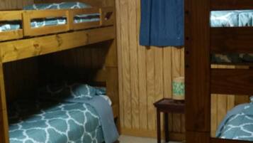 2 間睡房、床單