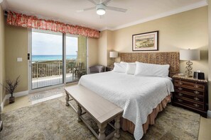 3 quartos, escrivaninha, ferros/tábuas de passar roupa