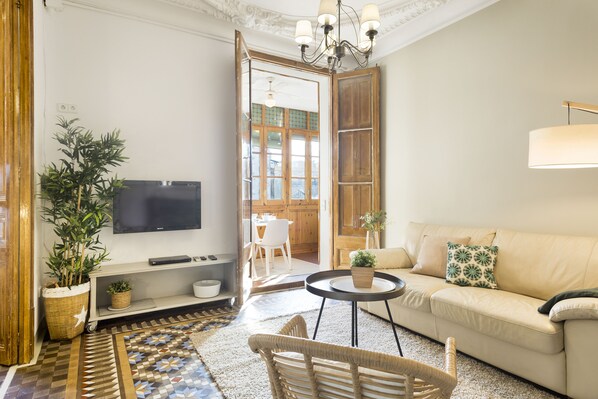 Living area - The Classic Apartment (Barcelona)
