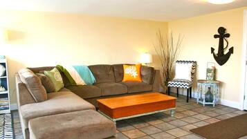 Smart TV, fireplace, video games, DVD player