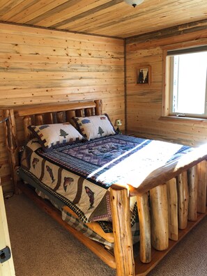 2 Schlafzimmer, Zimmersafe, kostenloses WLAN, Bettwäsche
