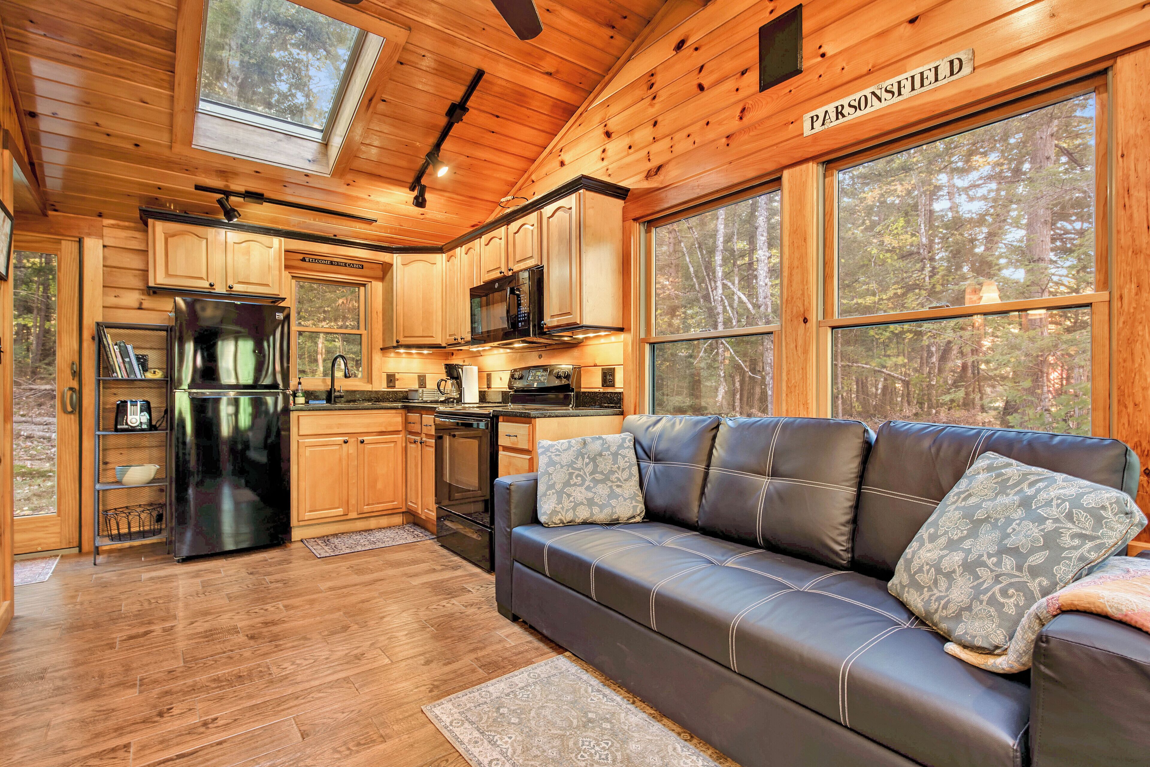 Smart TV, DVD player, stereo