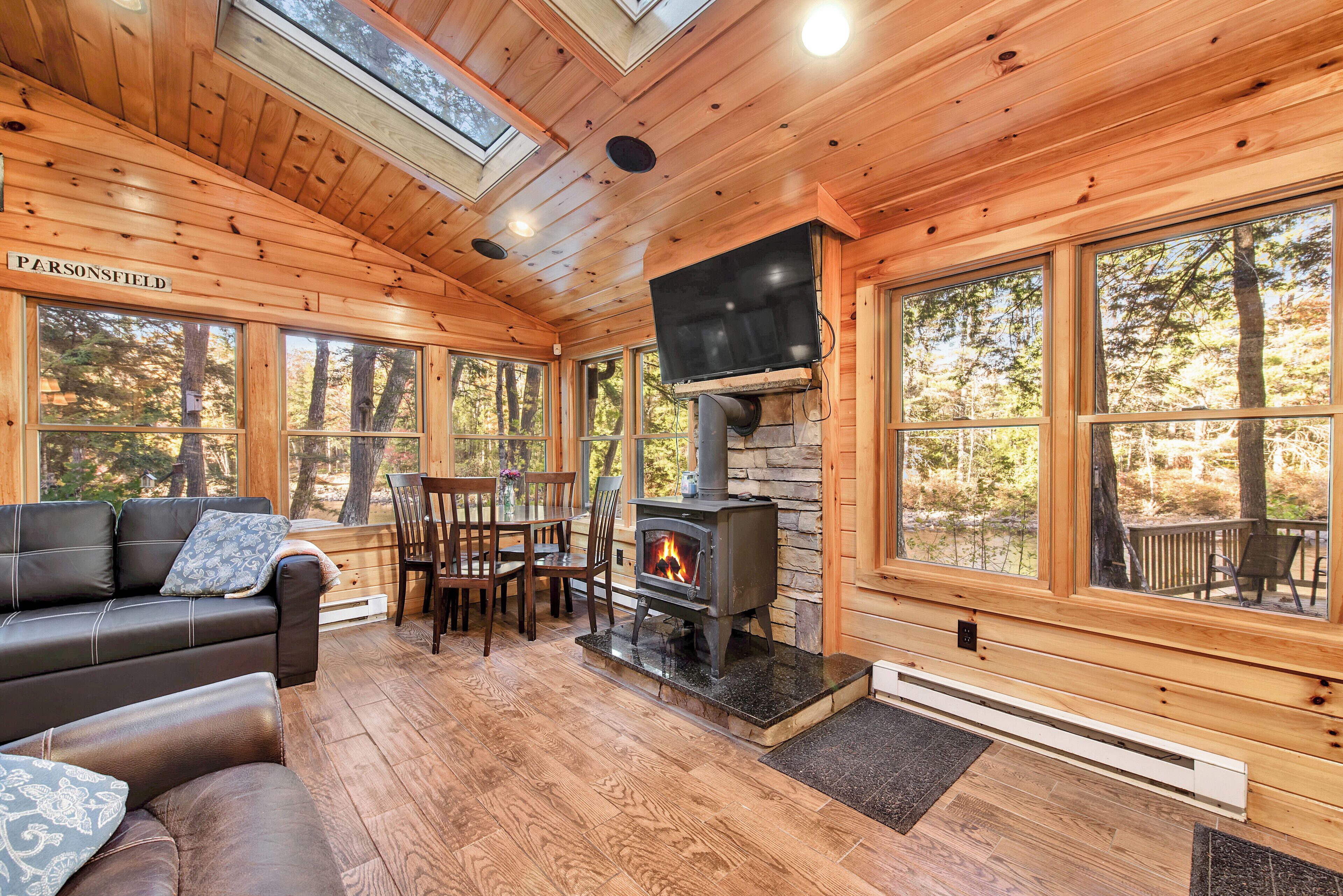 Smart TV, DVD player, stereo