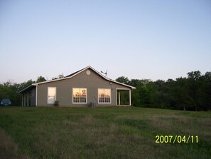 Exterior - Double ranch guesthouse on private lake and 1500 acres (Kaufman)