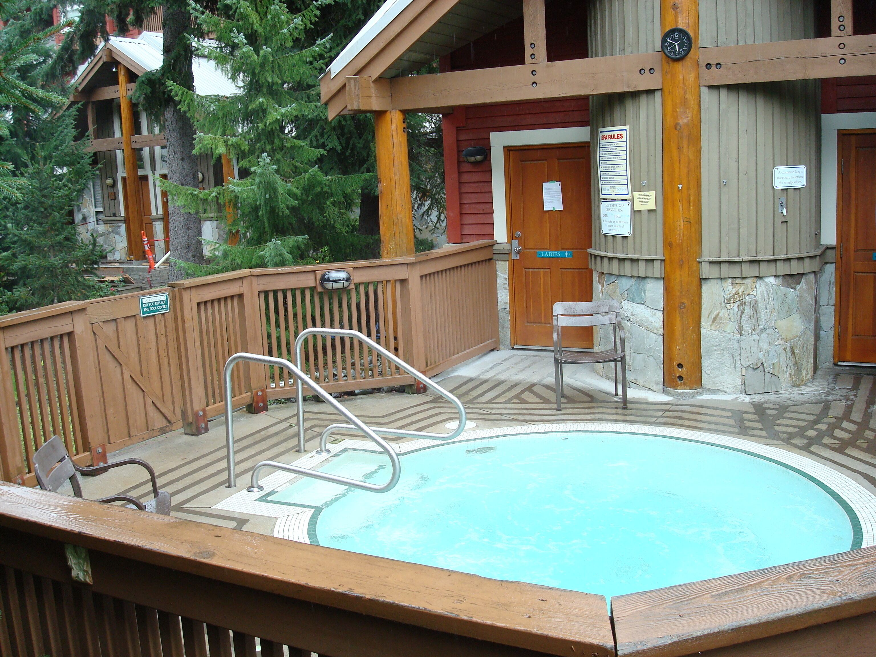 Bain à remous extérieur