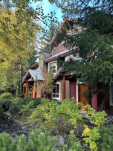 Beautiful townhouse in Whistler Village Resort