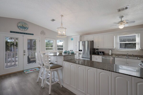 Unclassified image, 1 of 32, button