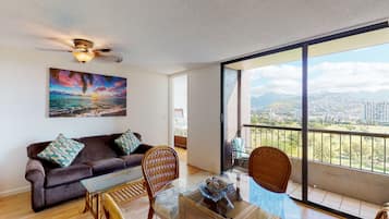 Een televisie en een dvd-speler